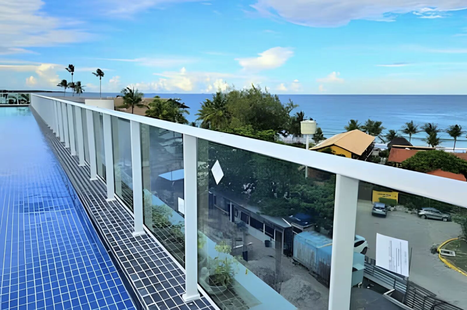 Pileta infinita en la azotea con vista al mar, PuraVida Praia, Porto de Galinhas